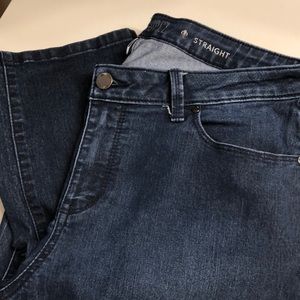 Jennifer Lopez straight leg jeans size 12